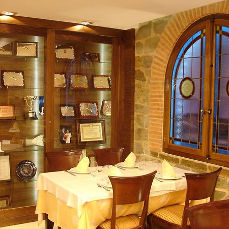 Hotel Restaurante La Peseta Astorga Bagian luar foto